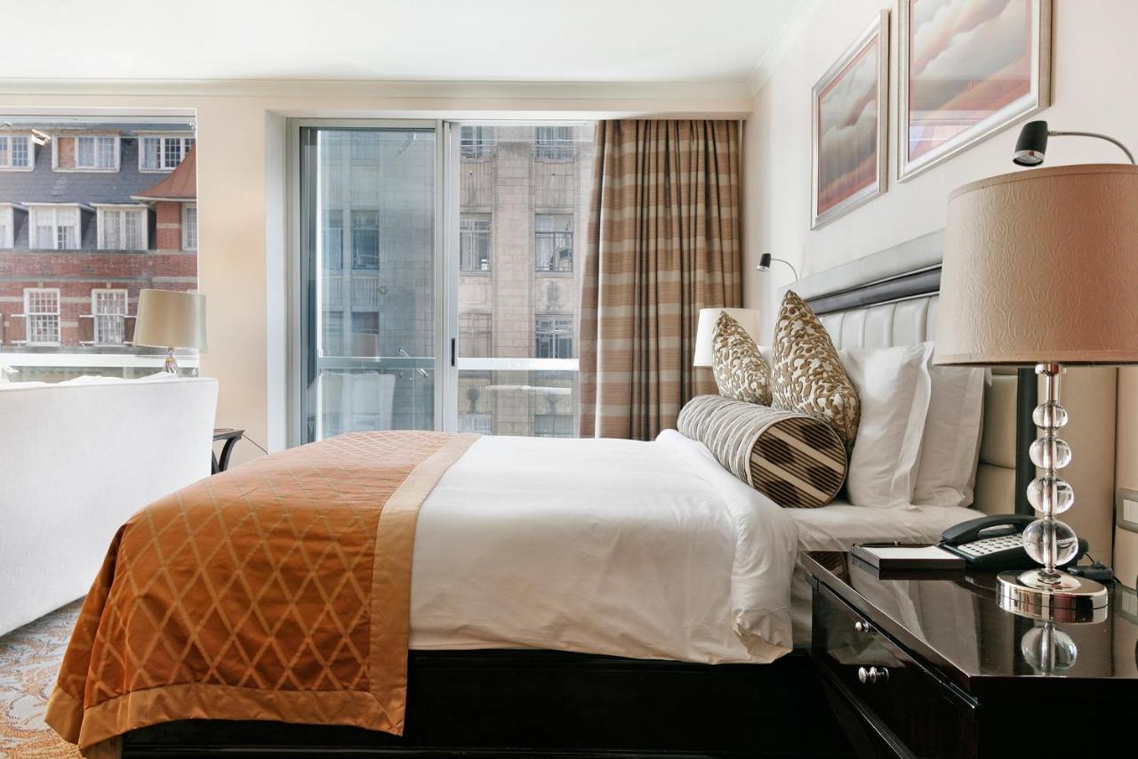 Taj Executive Suites, Private * Cape Town